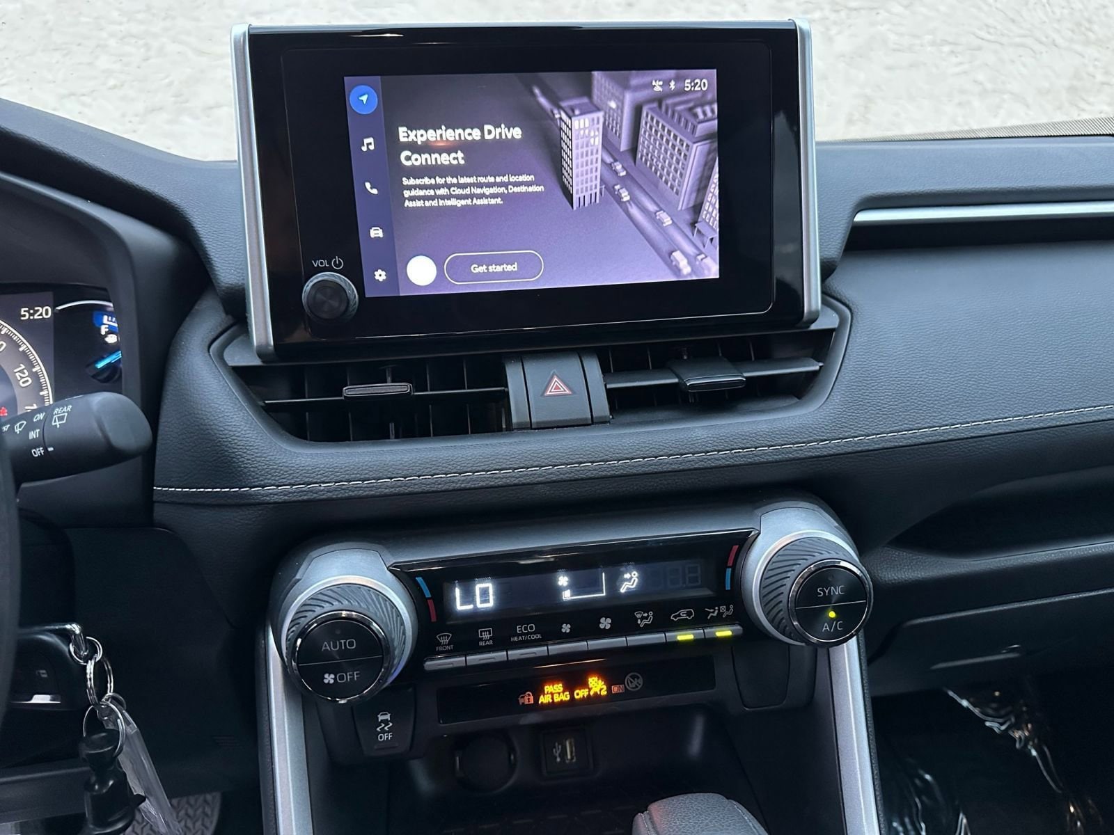 Thumbnail: 2025 Toyota RAV4 - 18