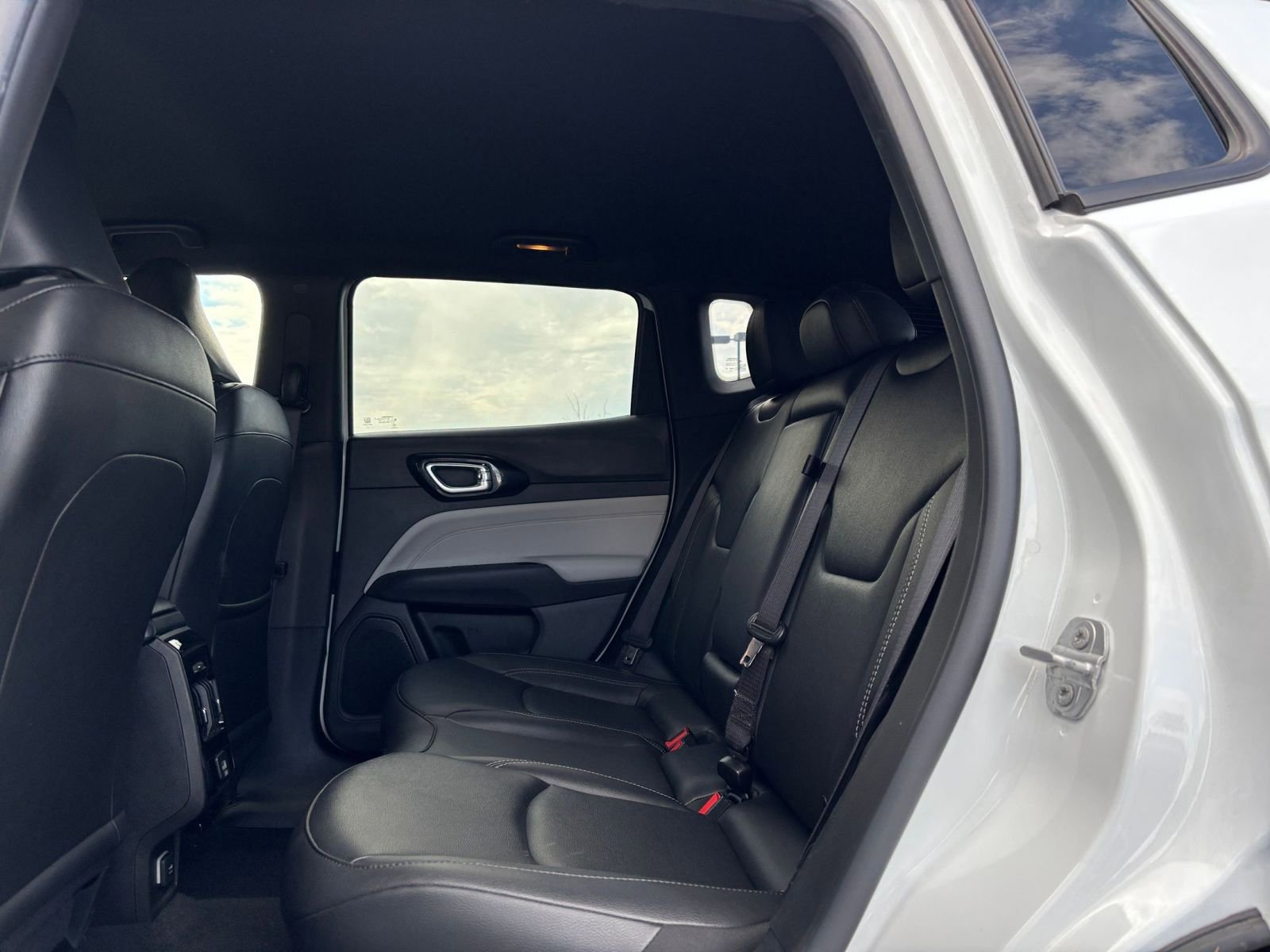 Thumbnail: 2025 Jeep Compass - 27