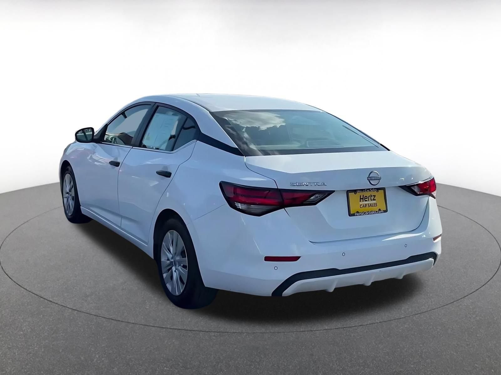 Thumbnail: 2025 Nissan Sentra - 10