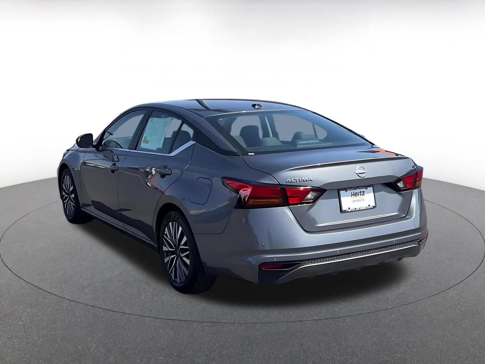 Thumbnail: 2026 Nissan Altima - 9