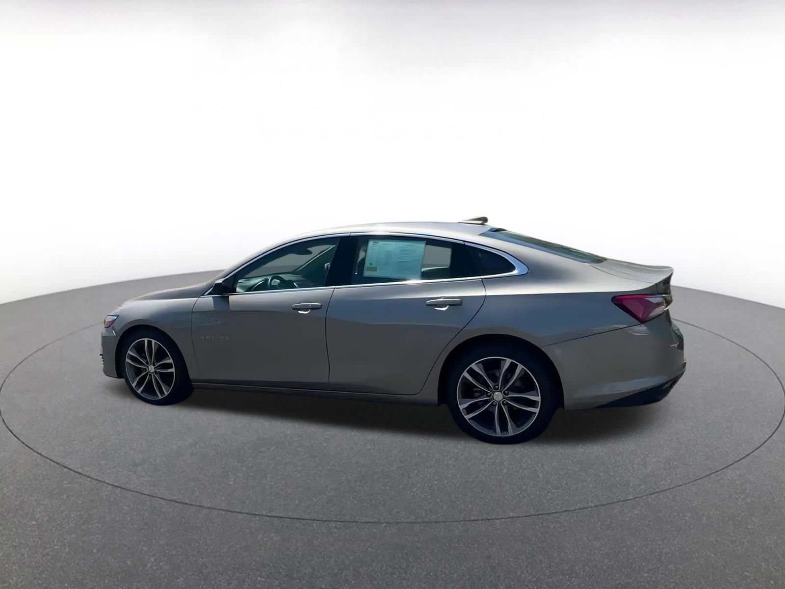 Thumbnail: 2024 Chevrolet Malibu - 10