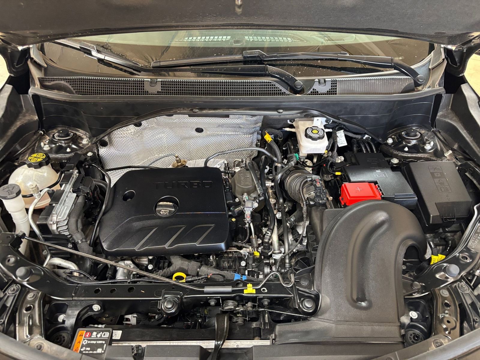 Thumbnail: 2025 Buick Encore GX - 31
