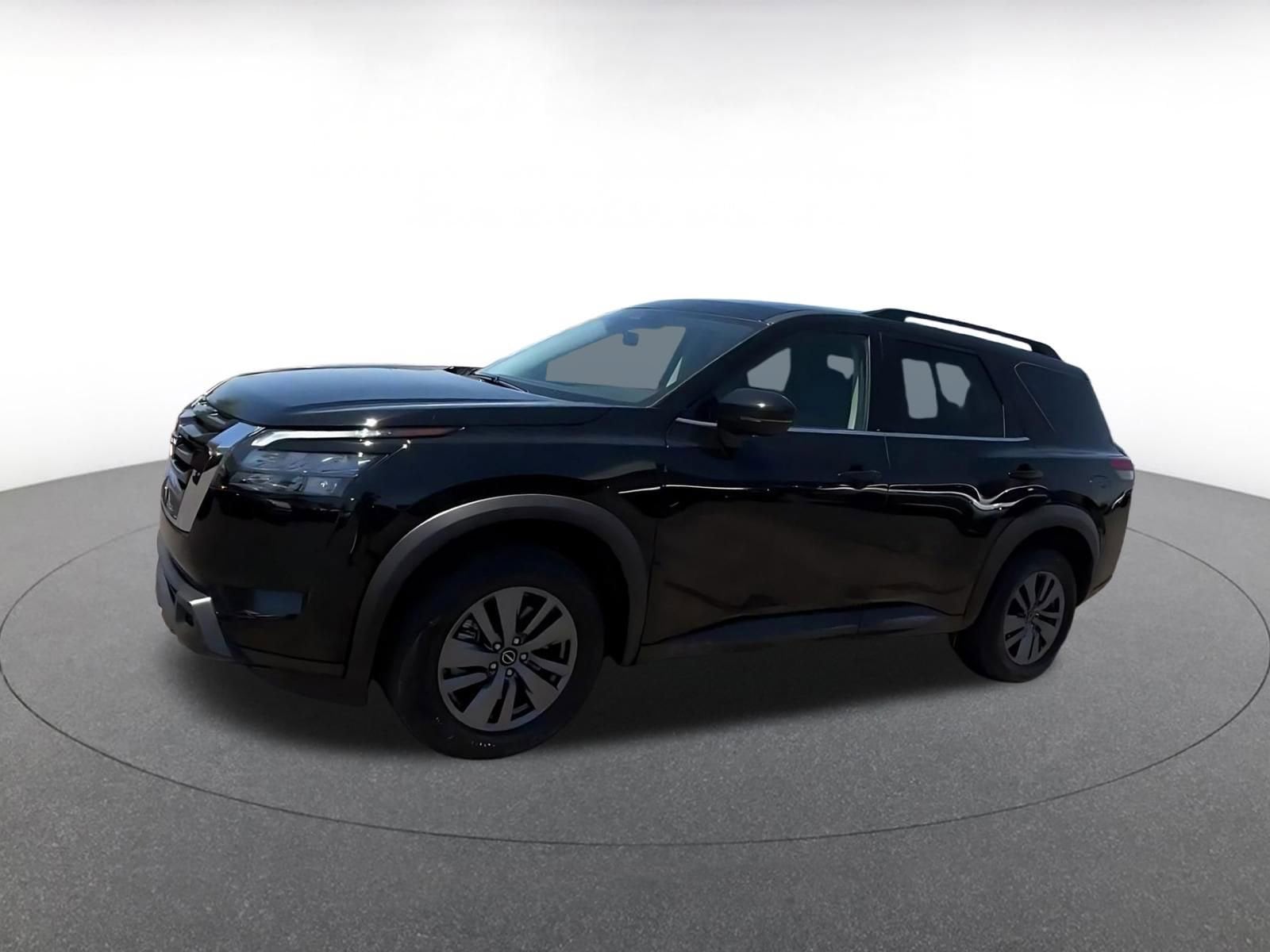 Thumbnail: 2025 Nissan Pathfinder - 8