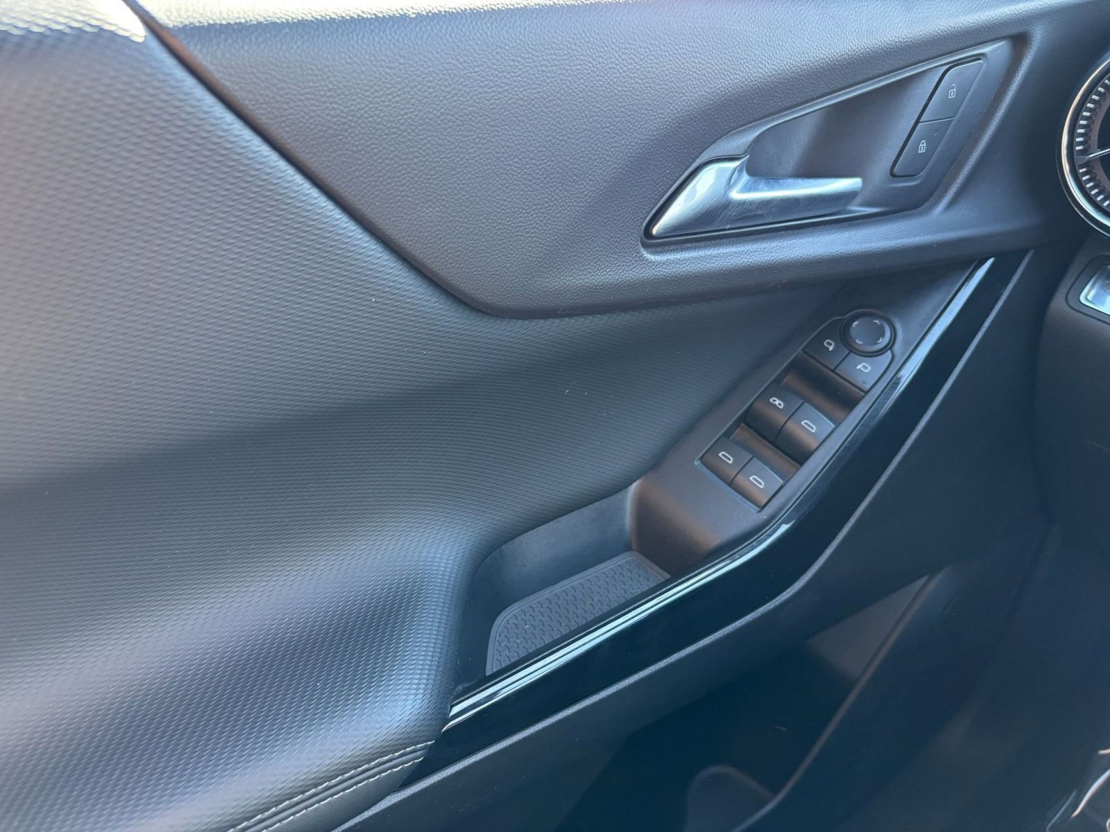 Thumbnail: 2025 Chevrolet Equinox - 18