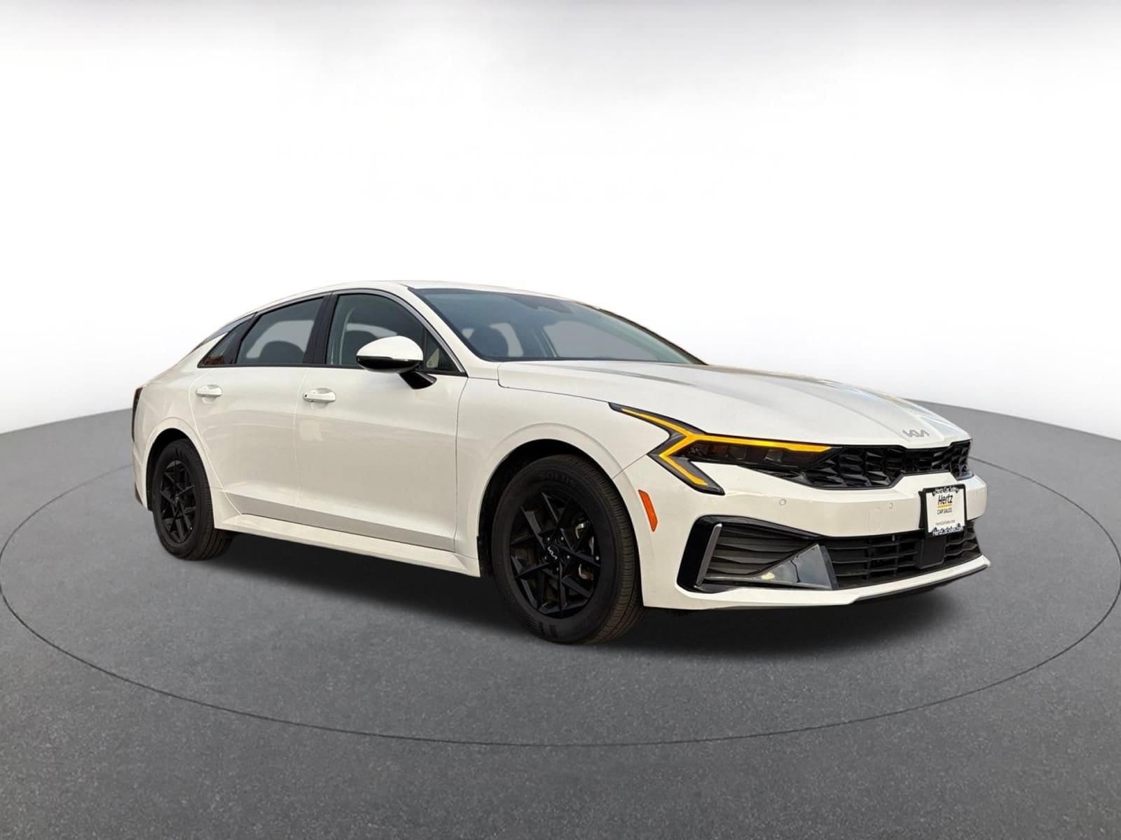 Thumbnail: 2025 Kia K5 - 1