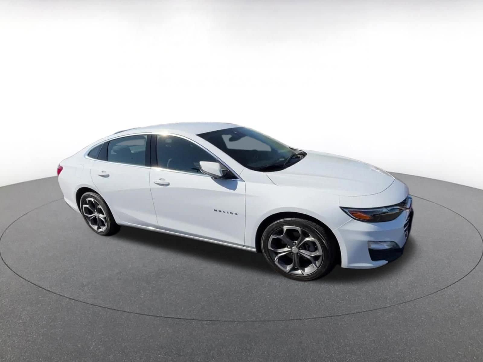 Thumbnail: 2024 Chevrolet Malibu - 2