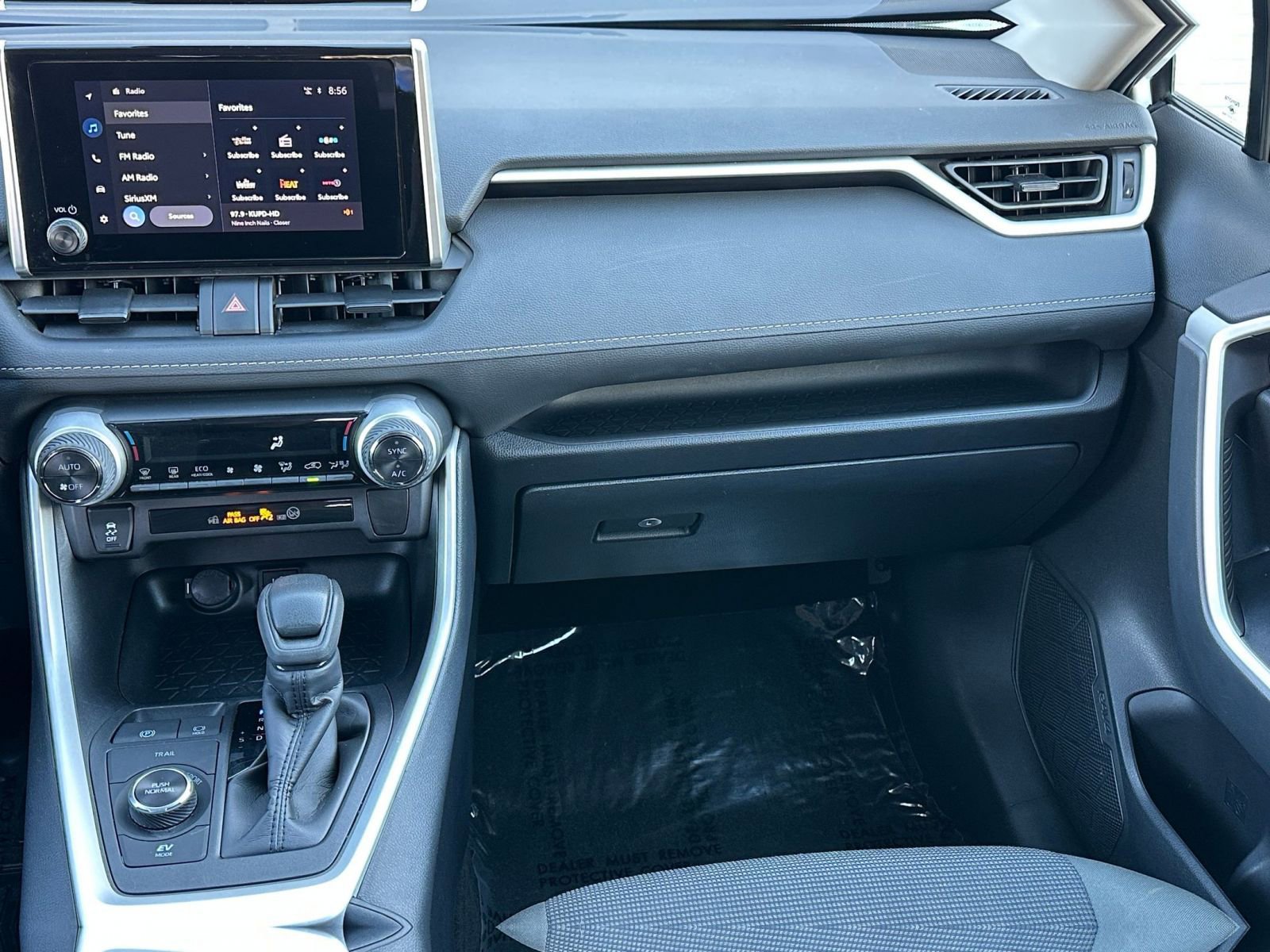 Thumbnail: 2025 Toyota RAV4 - 34