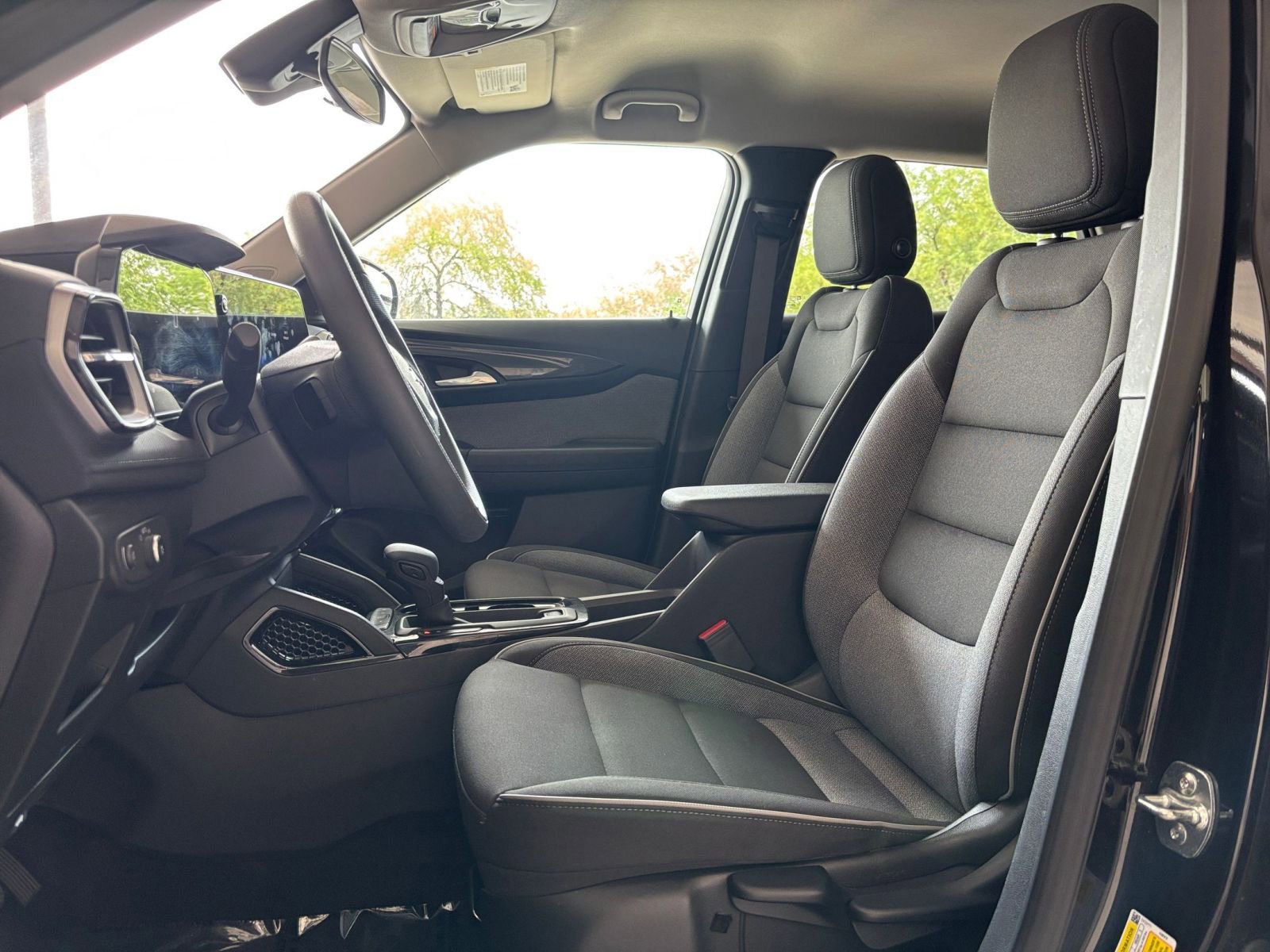 Thumbnail: 2025 Chevrolet TrailBlazer - 25