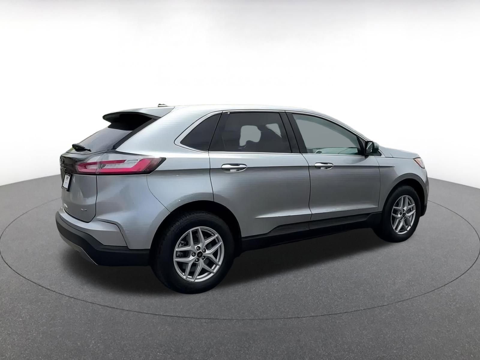 Thumbnail: 2024 Ford Edge - 15