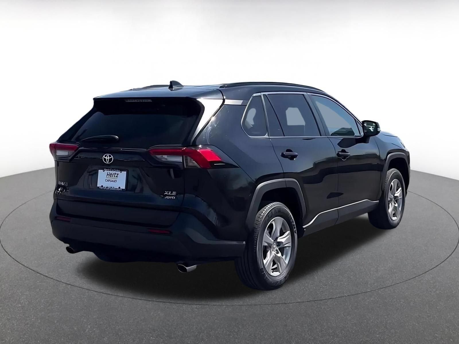 Thumbnail: 2025 Toyota RAV4 - 14