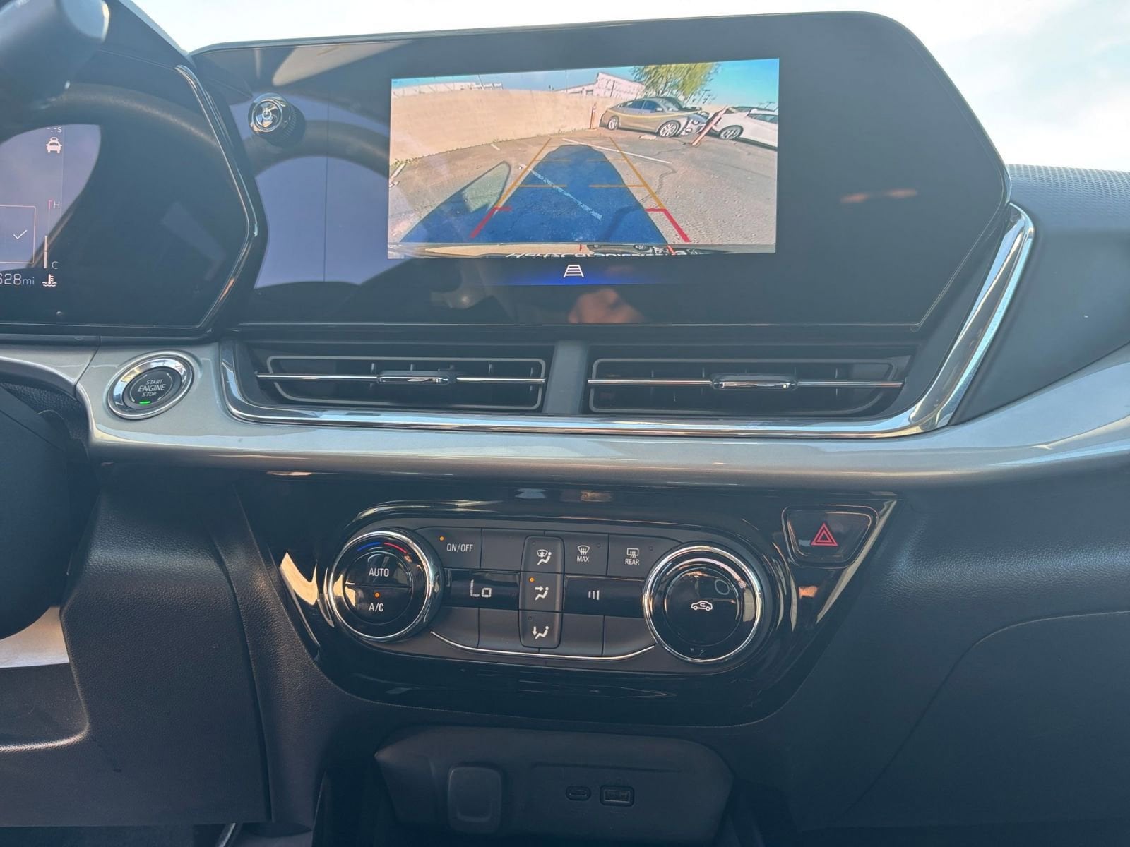 Thumbnail: 2025 Chevrolet Trax - 18