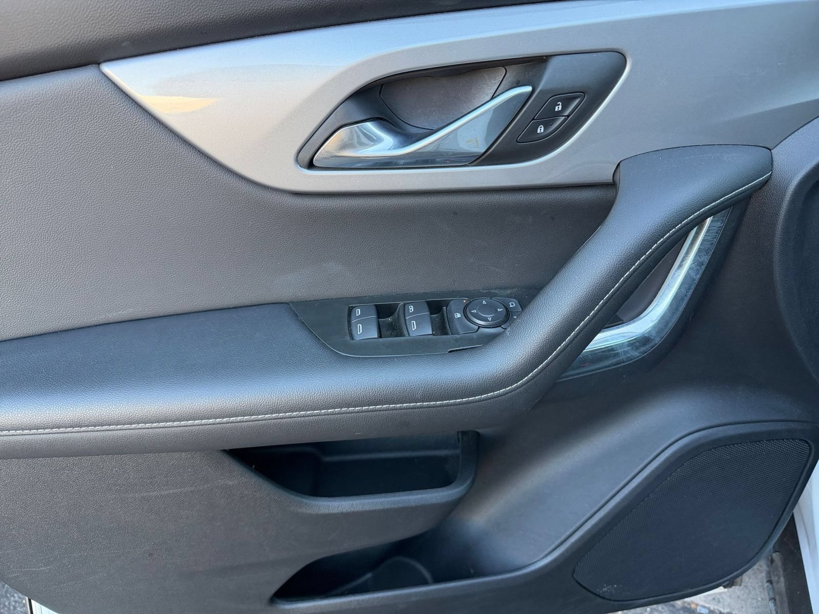 Thumbnail: 2025 Chevrolet Blazer - 18