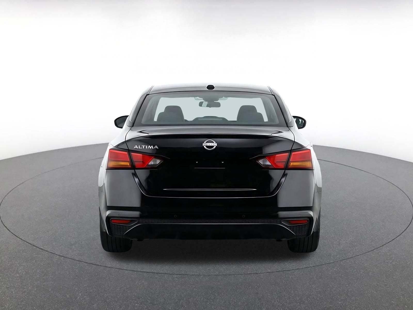 Thumbnail: 2025 Nissan Altima - 8