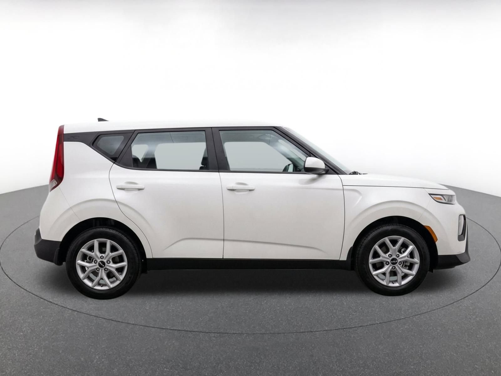 Thumbnail: 2025 Kia Soul - 10