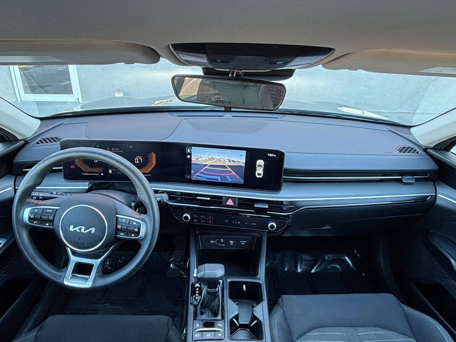 Thumbnail: 2025 Kia K5 - 32