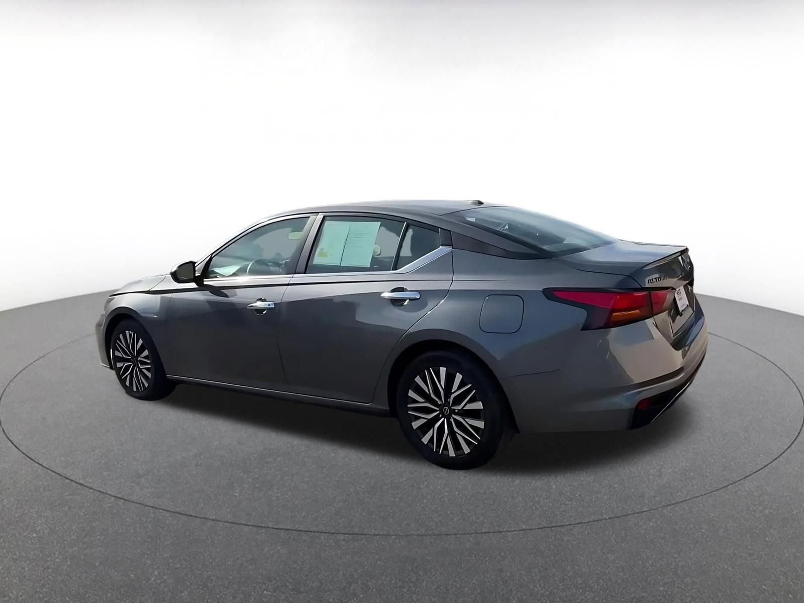 Thumbnail: 2025 Nissan Altima - 10