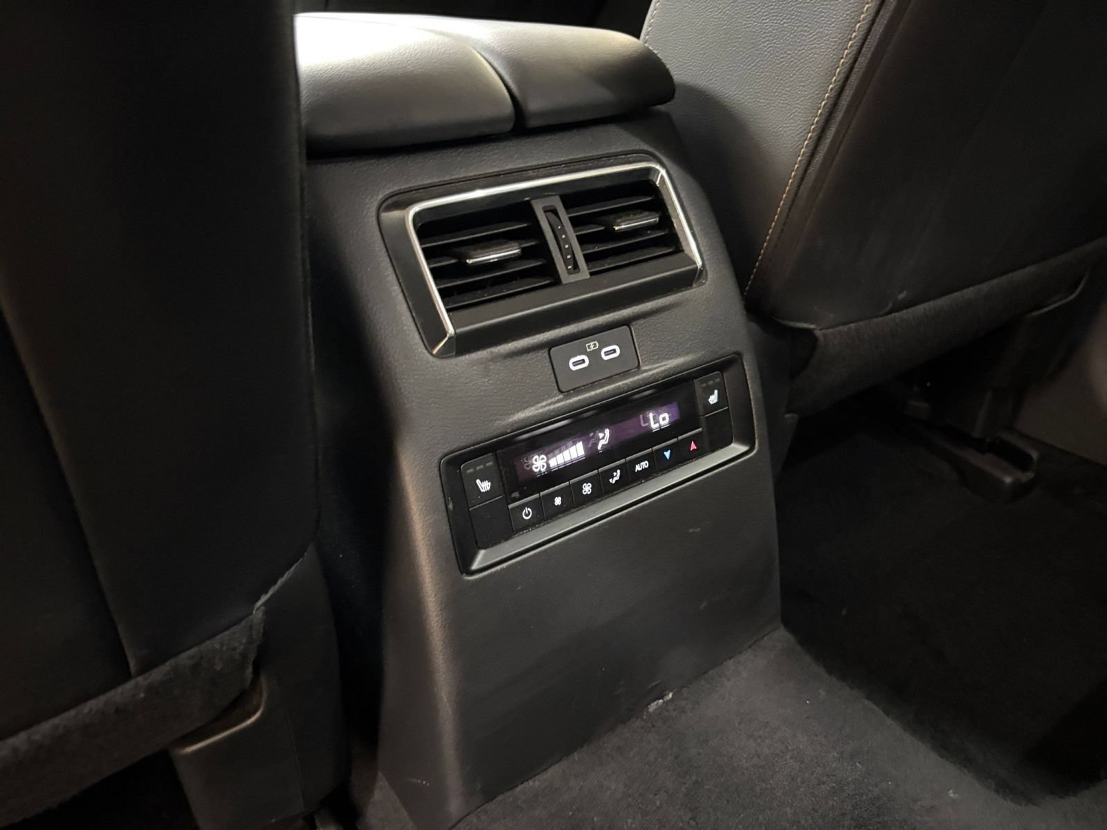 Thumbnail: 2026 Mazda CX-90 - 25