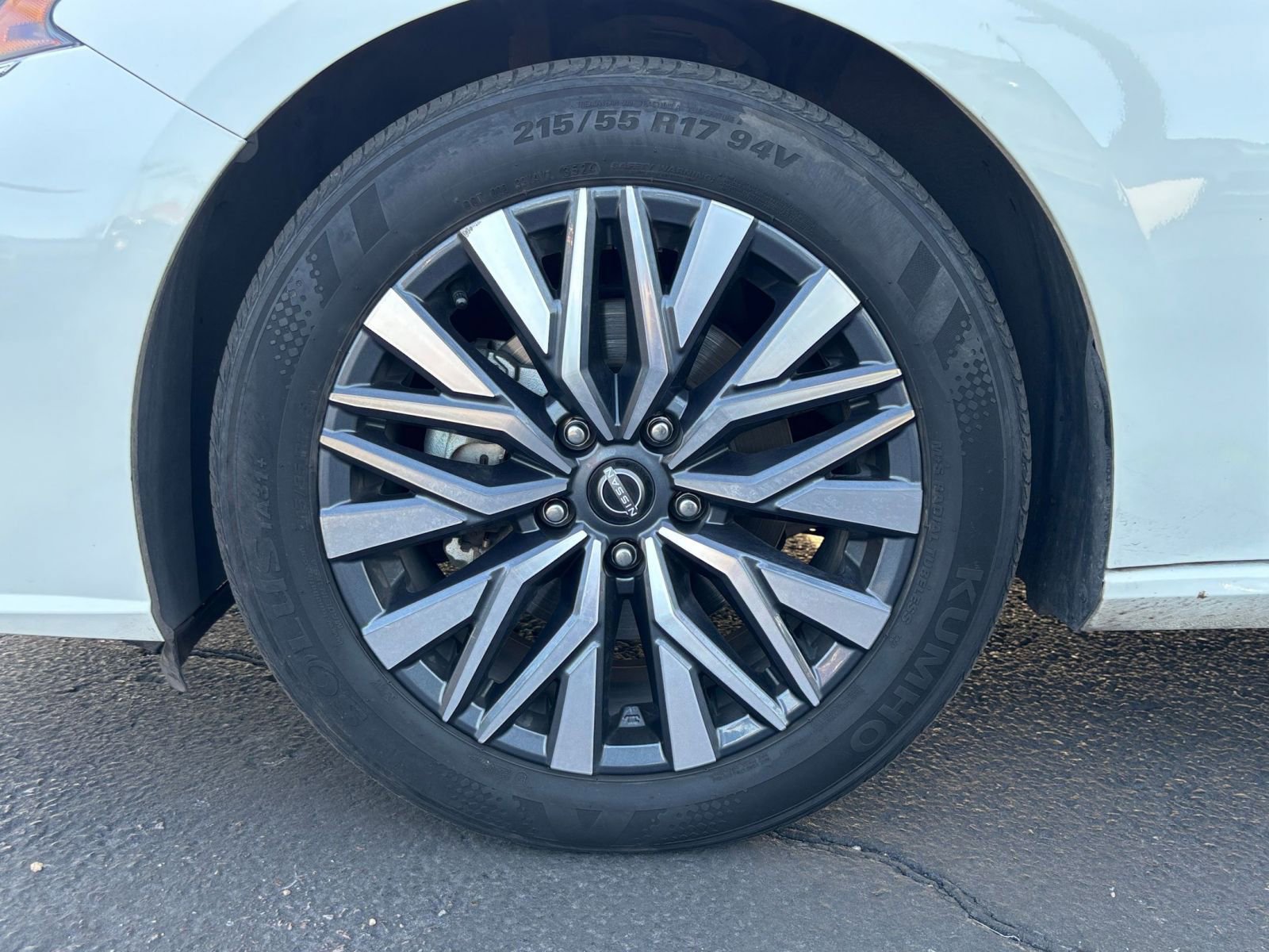 Thumbnail: 2025 Nissan Altima - 30