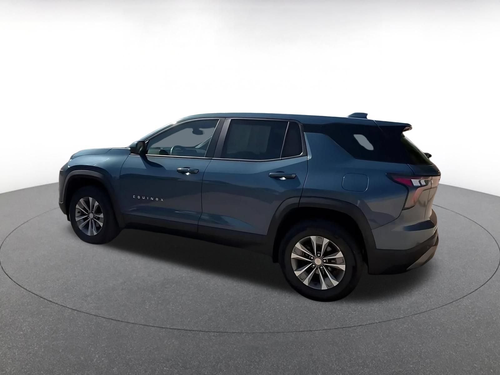 Thumbnail: 2025 Chevrolet Equinox - 10