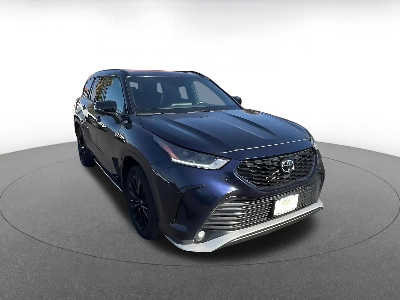 Thumbnail: 2025 Toyota Highlander - 3