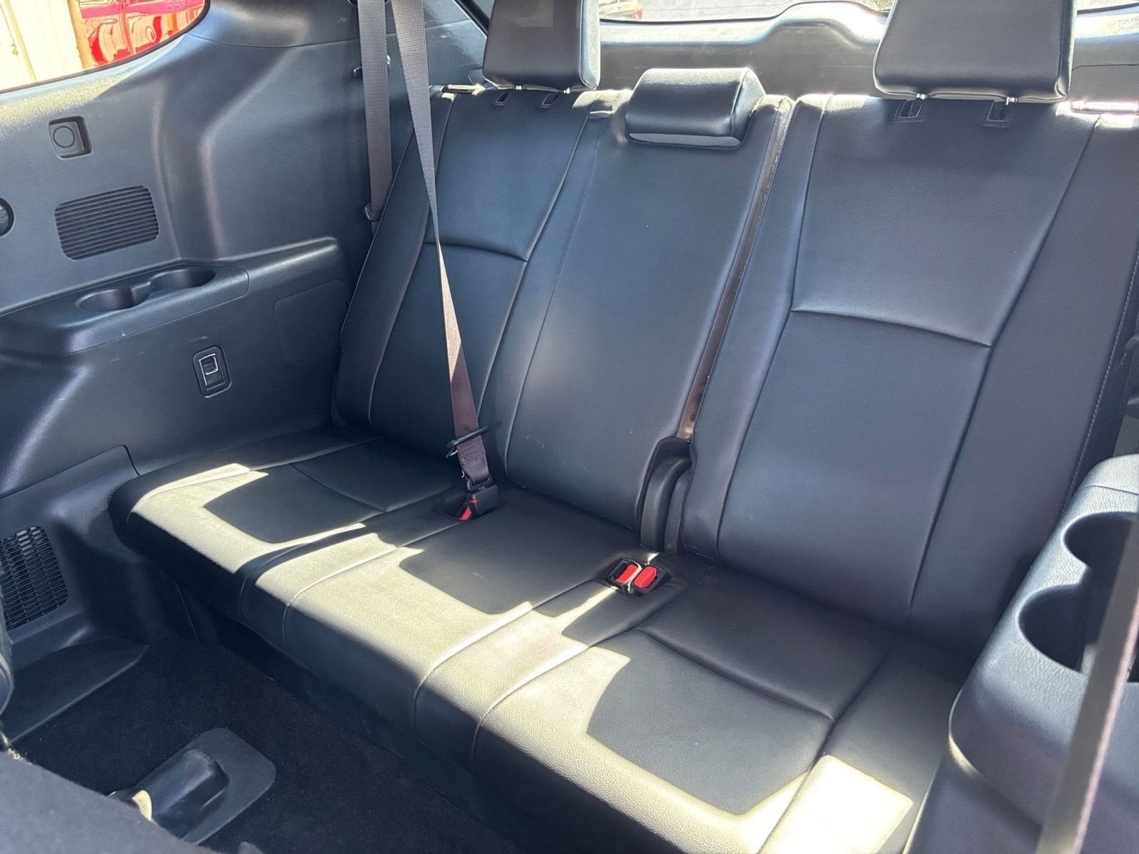 Thumbnail: 2025 Toyota Highlander - 31