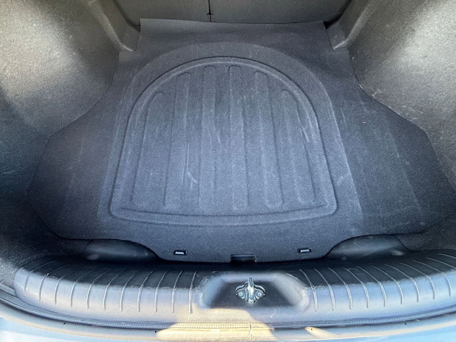 Thumbnail: 2025 Hyundai Elantra - 31