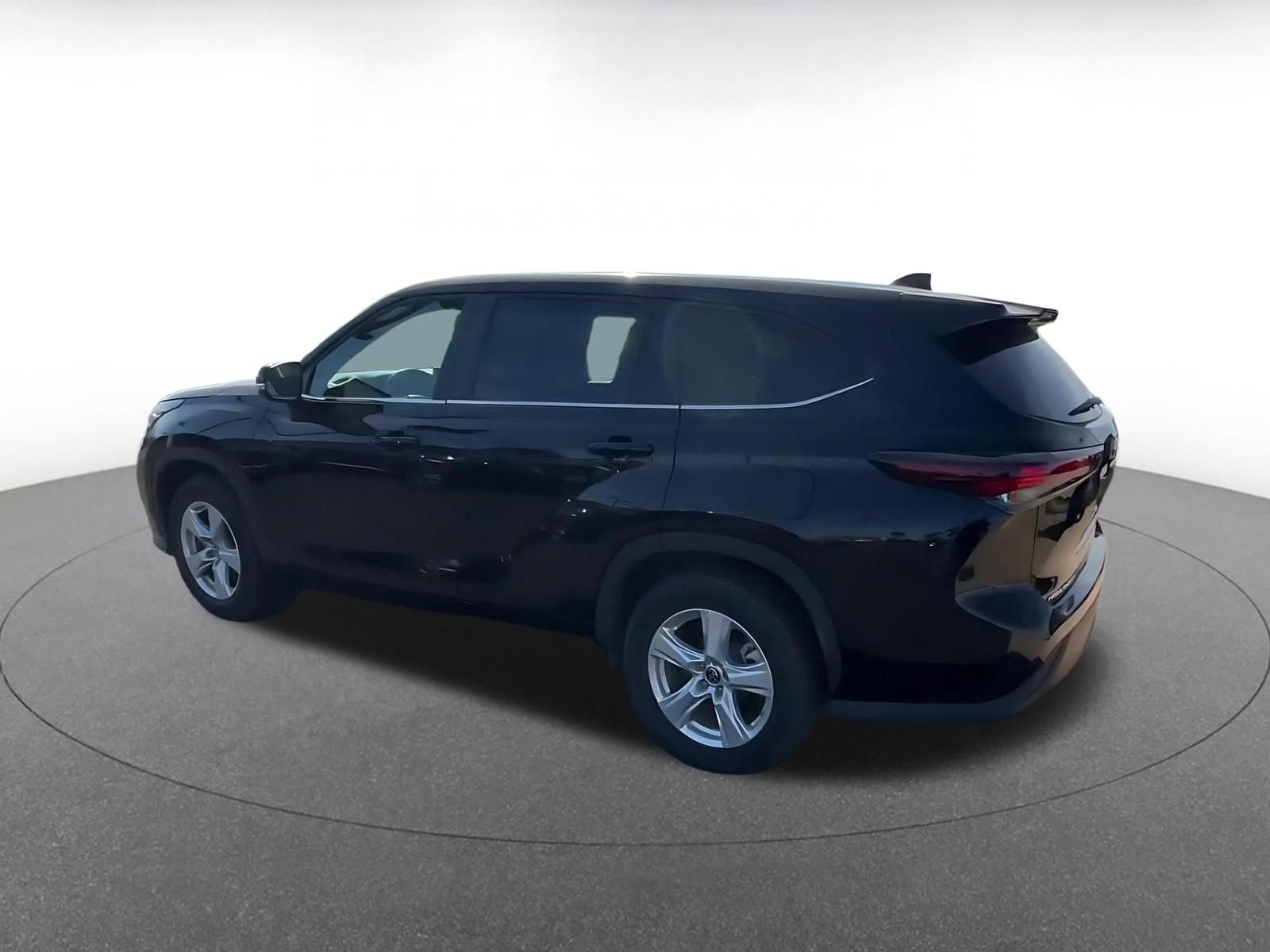 Thumbnail: 2025 Toyota Highlander - 10