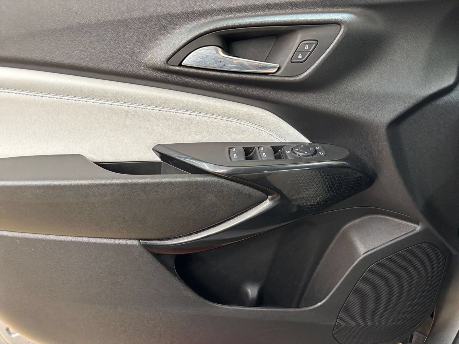 Thumbnail: 2025 Chevrolet Trax - 18