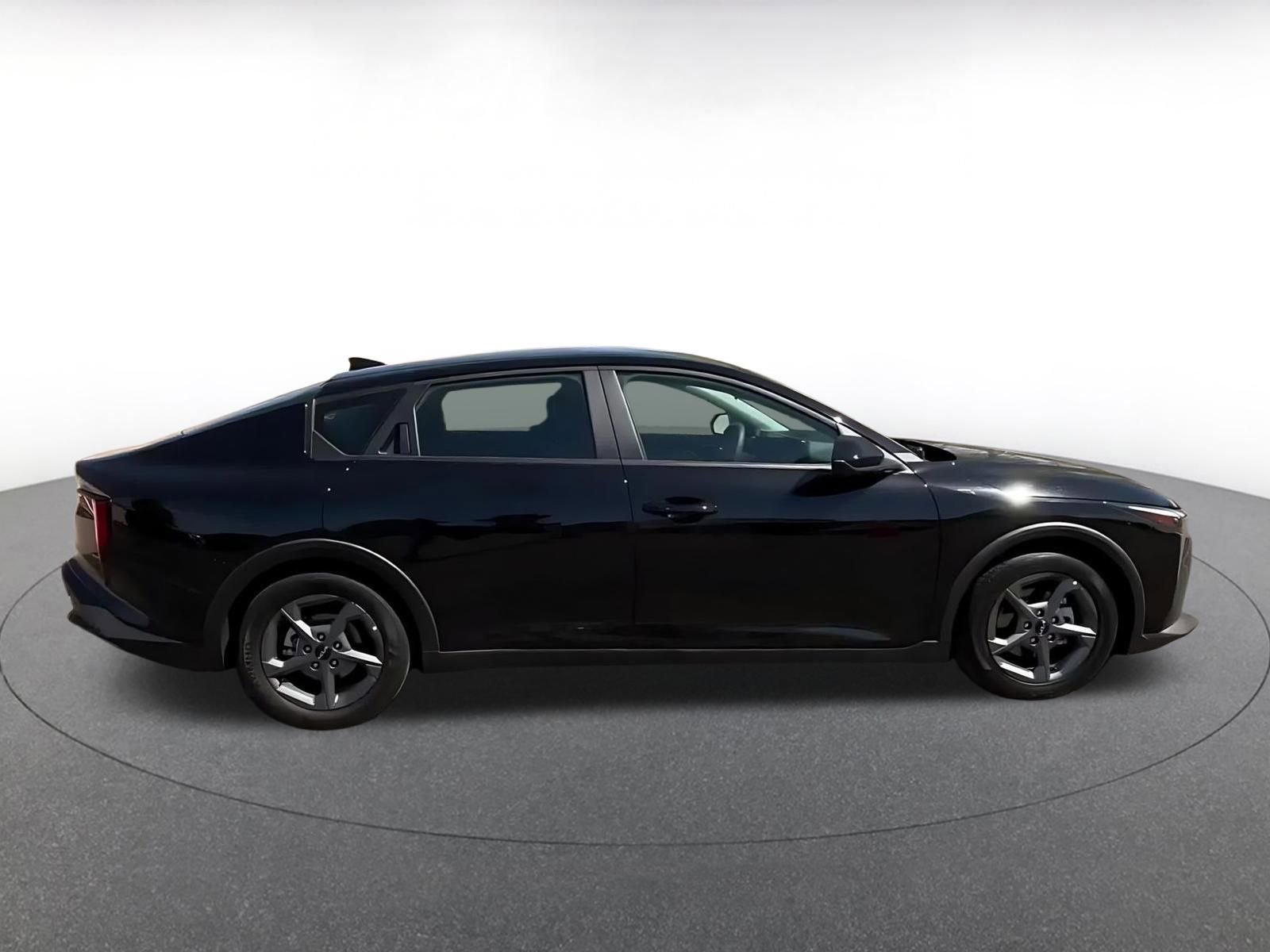 Thumbnail: 2025 Kia K4 - 16