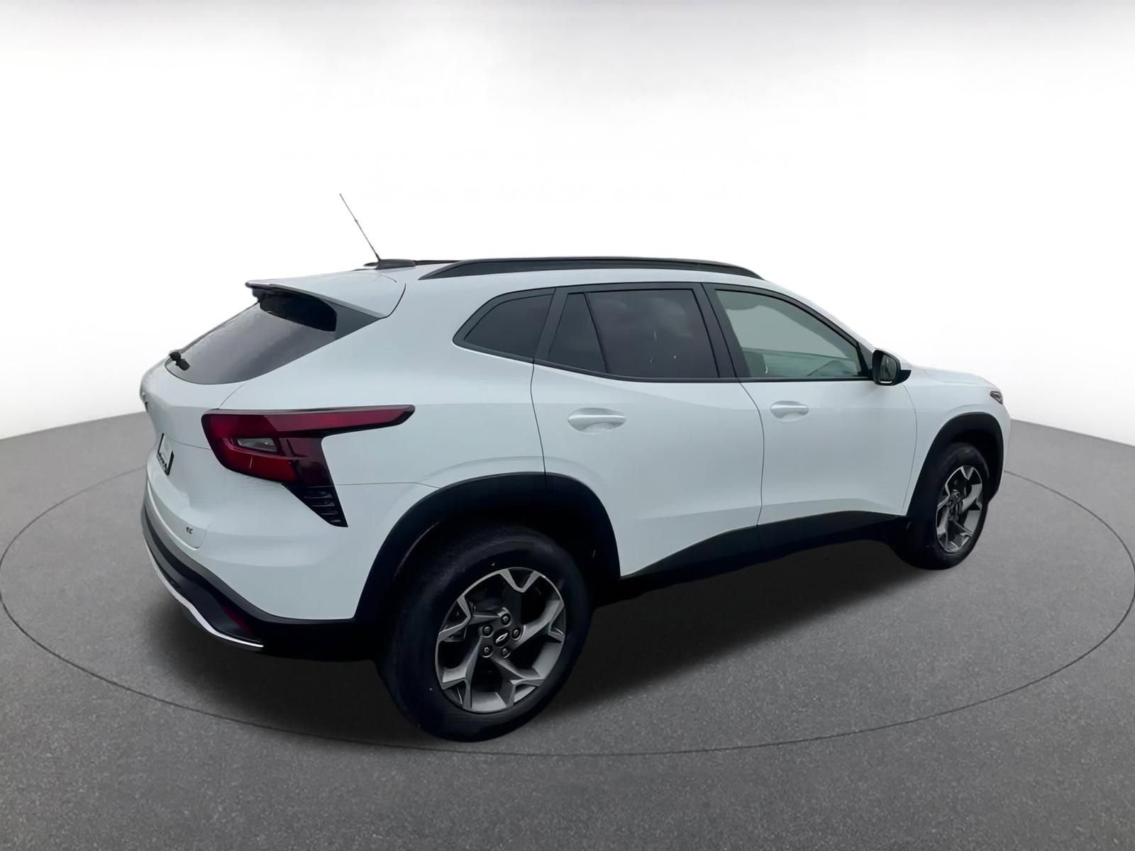 Thumbnail: 2025 Chevrolet Trax - 14