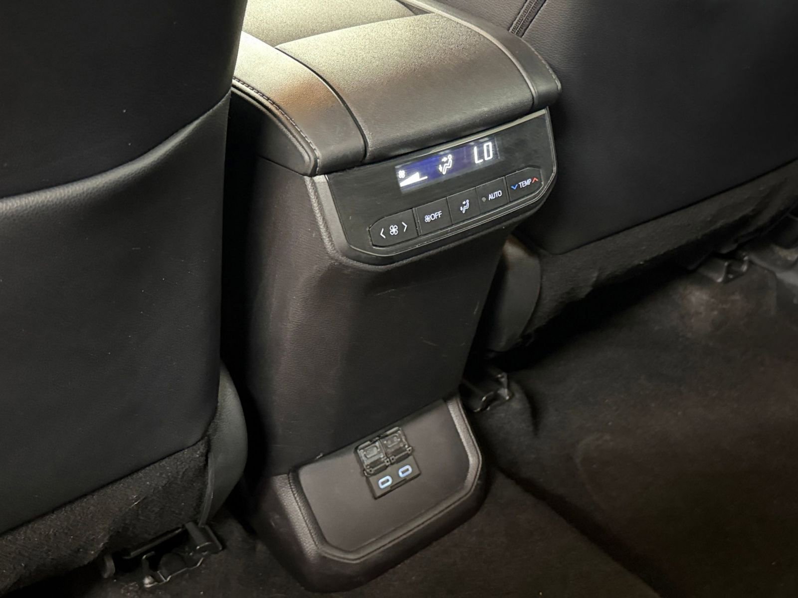 Thumbnail: 2025 Toyota Highlander - 24