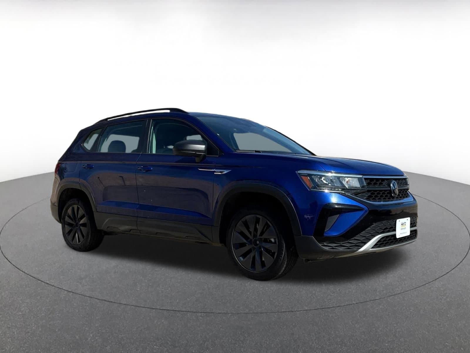 Thumbnail: 2023 Volkswagen Taos - 1