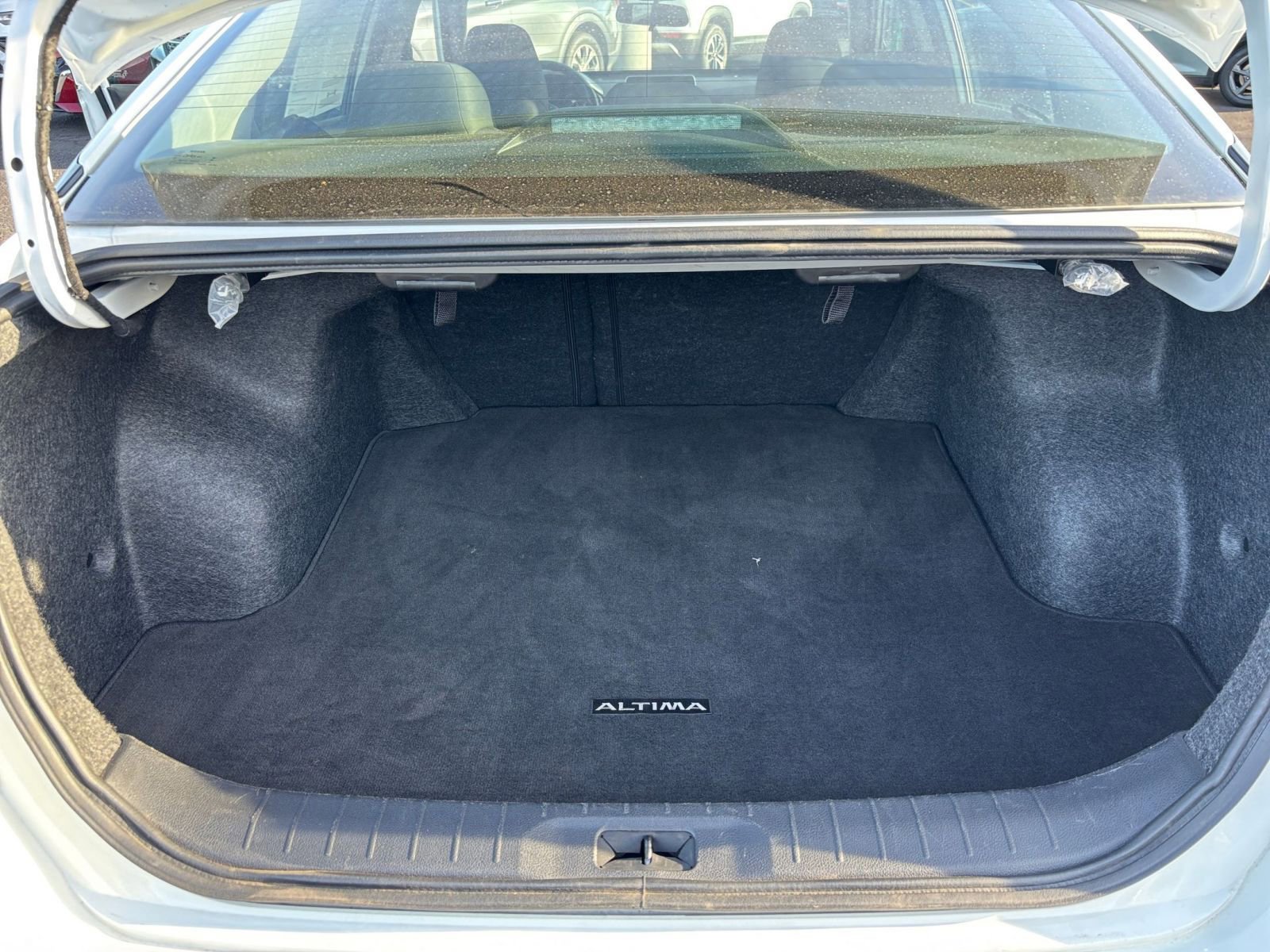 Thumbnail: 2025 Nissan Altima - 31