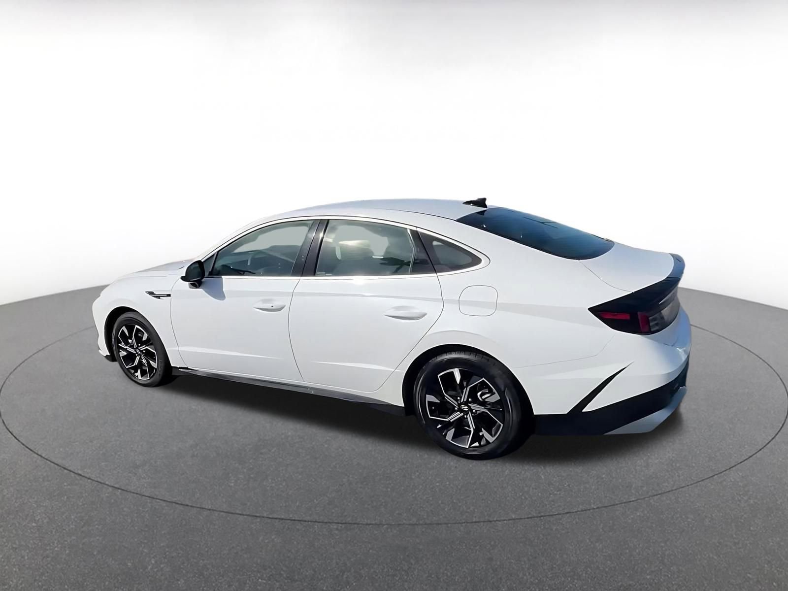 Thumbnail: 2025 Hyundai Sonata - 12