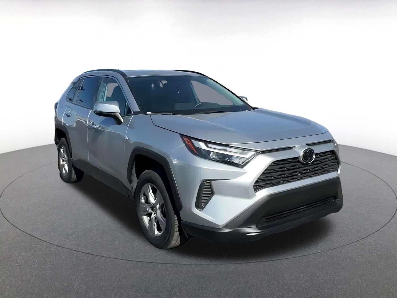 Thumbnail: 2025 Toyota RAV4 - 3