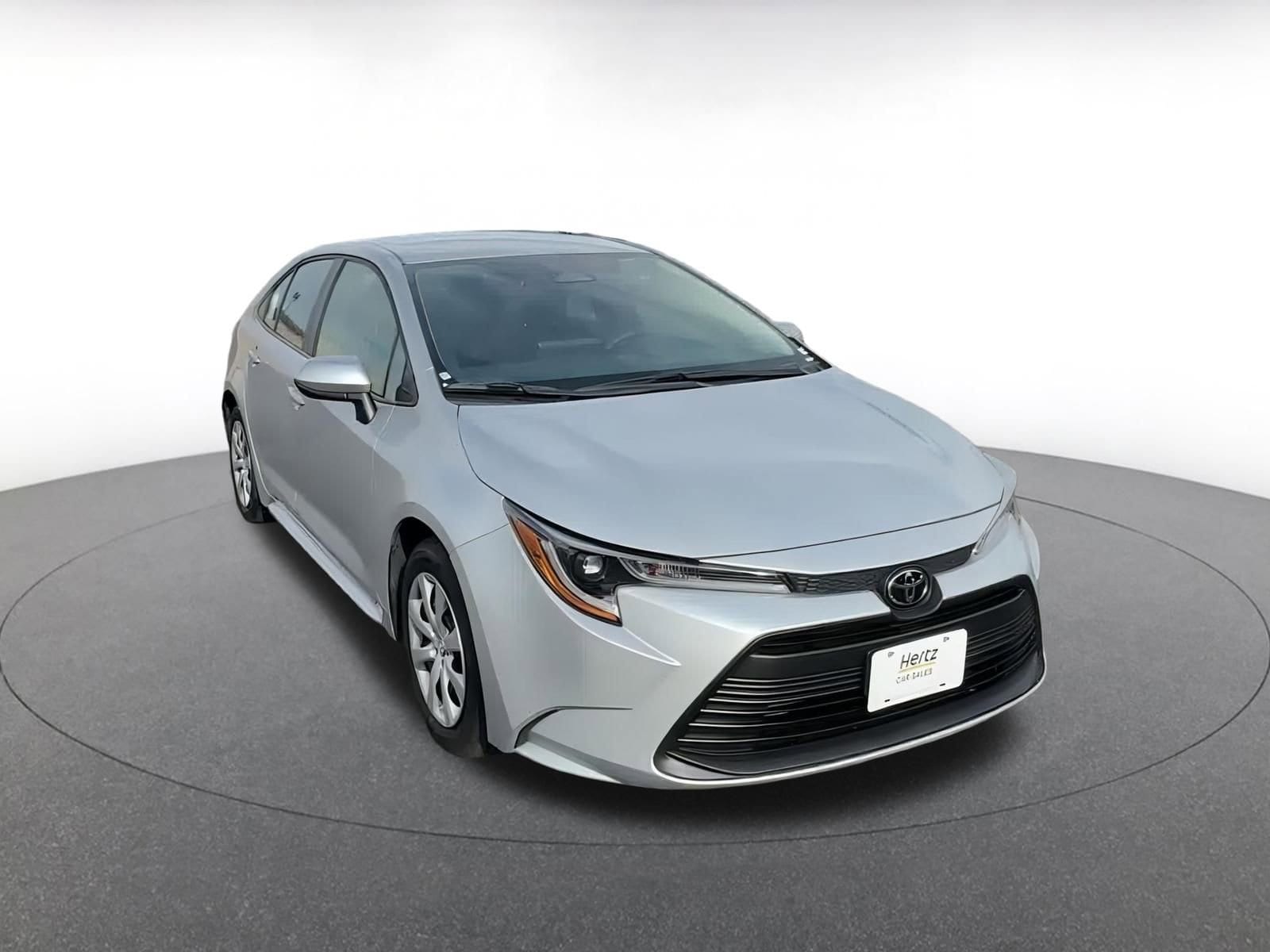 2024 Toyota Corolla LE 3