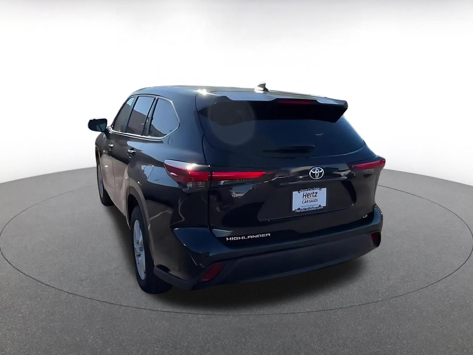 Thumbnail: 2025 Toyota Highlander - 11