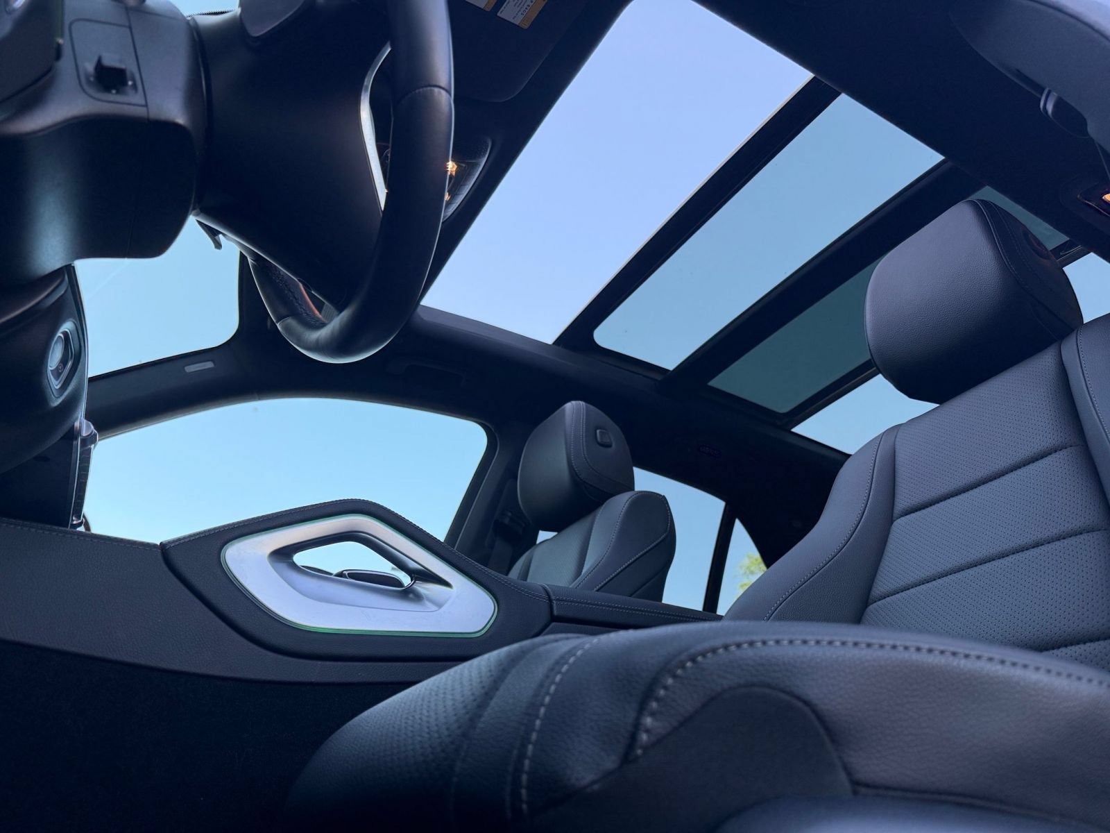 Thumbnail: 2026 Mercedes-Benz GLE - 30