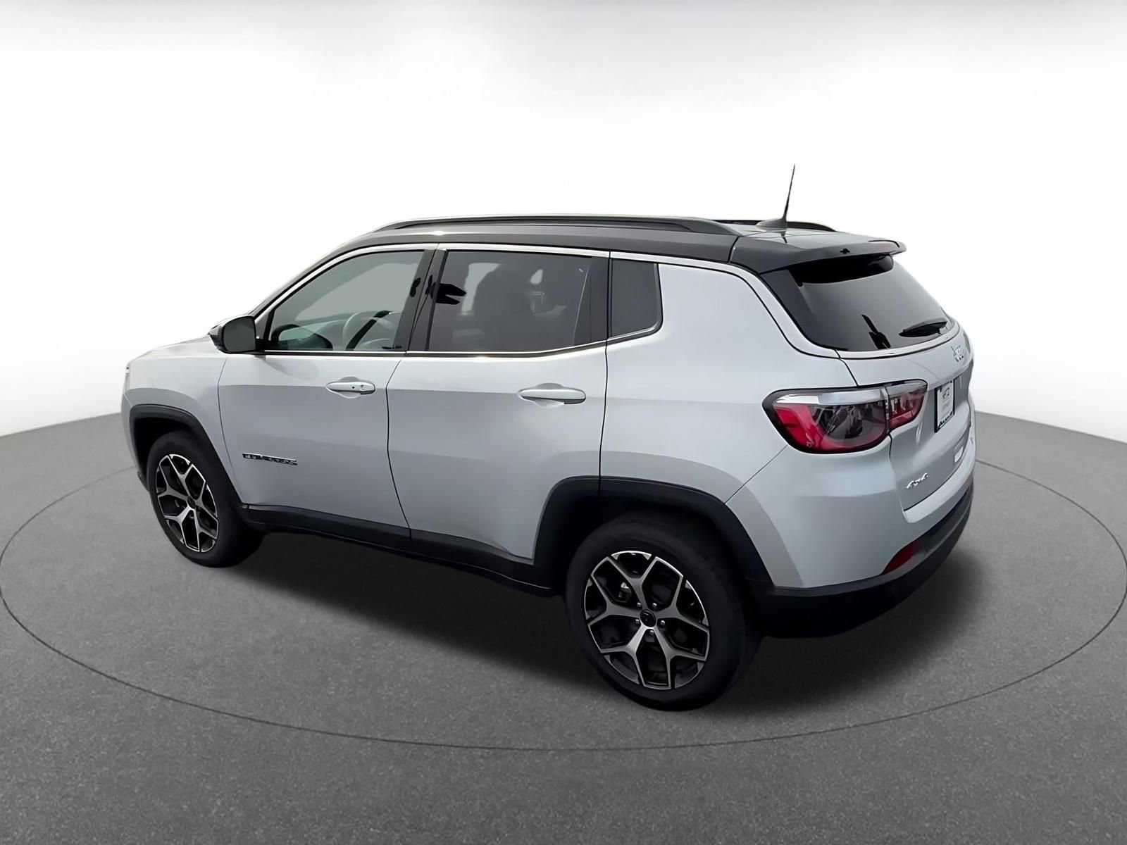 Thumbnail: 2025 Jeep Compass - 10