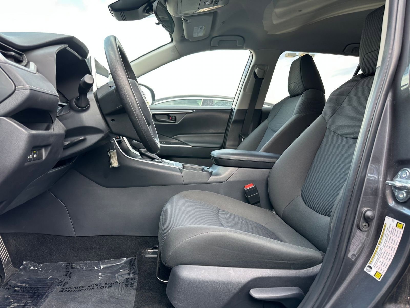 Thumbnail: 2025 Toyota RAV4 - 25