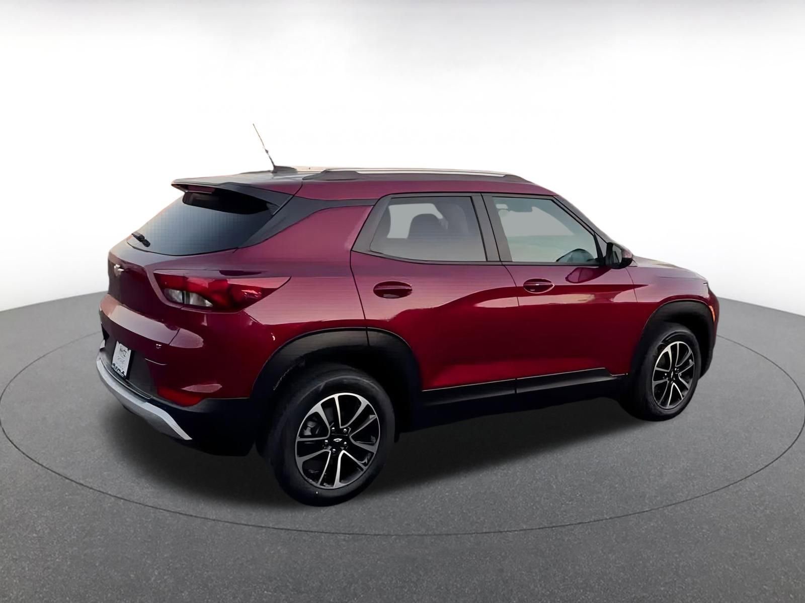 Thumbnail: 2025 Chevrolet TrailBlazer - 14