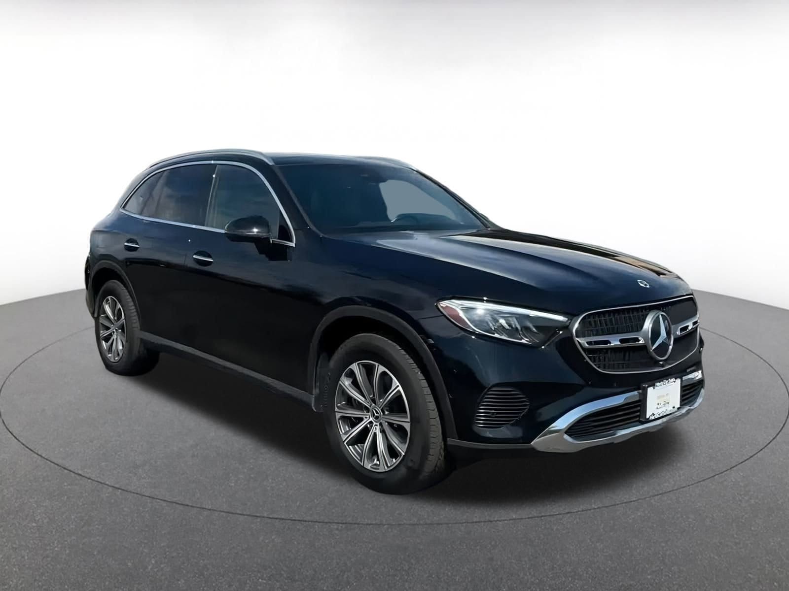 Thumbnail: 2024 Mercedes-Benz GLC - 2