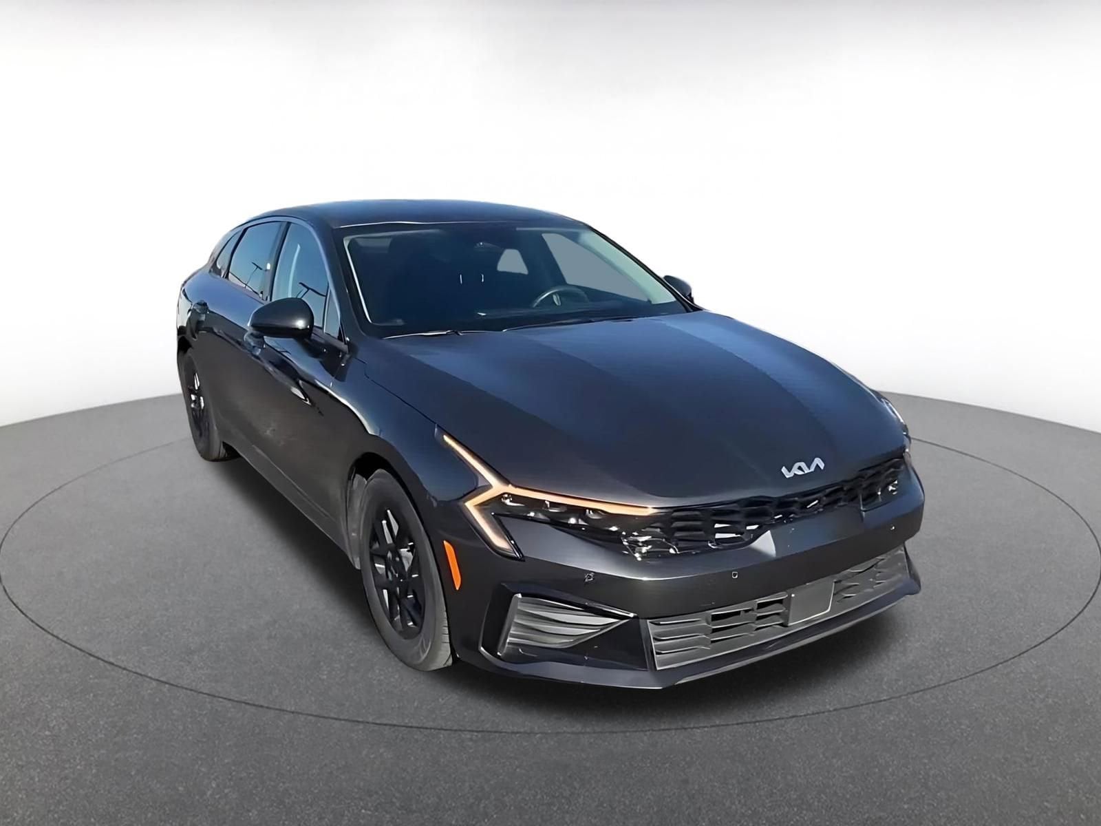 Thumbnail: 2025 Kia K5 - 3