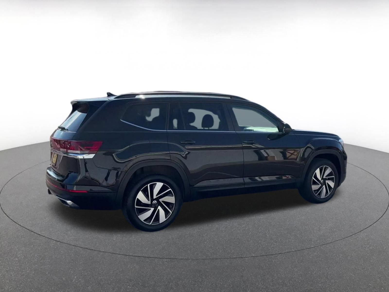 Thumbnail: 2024 Volkswagen Atlas - 13