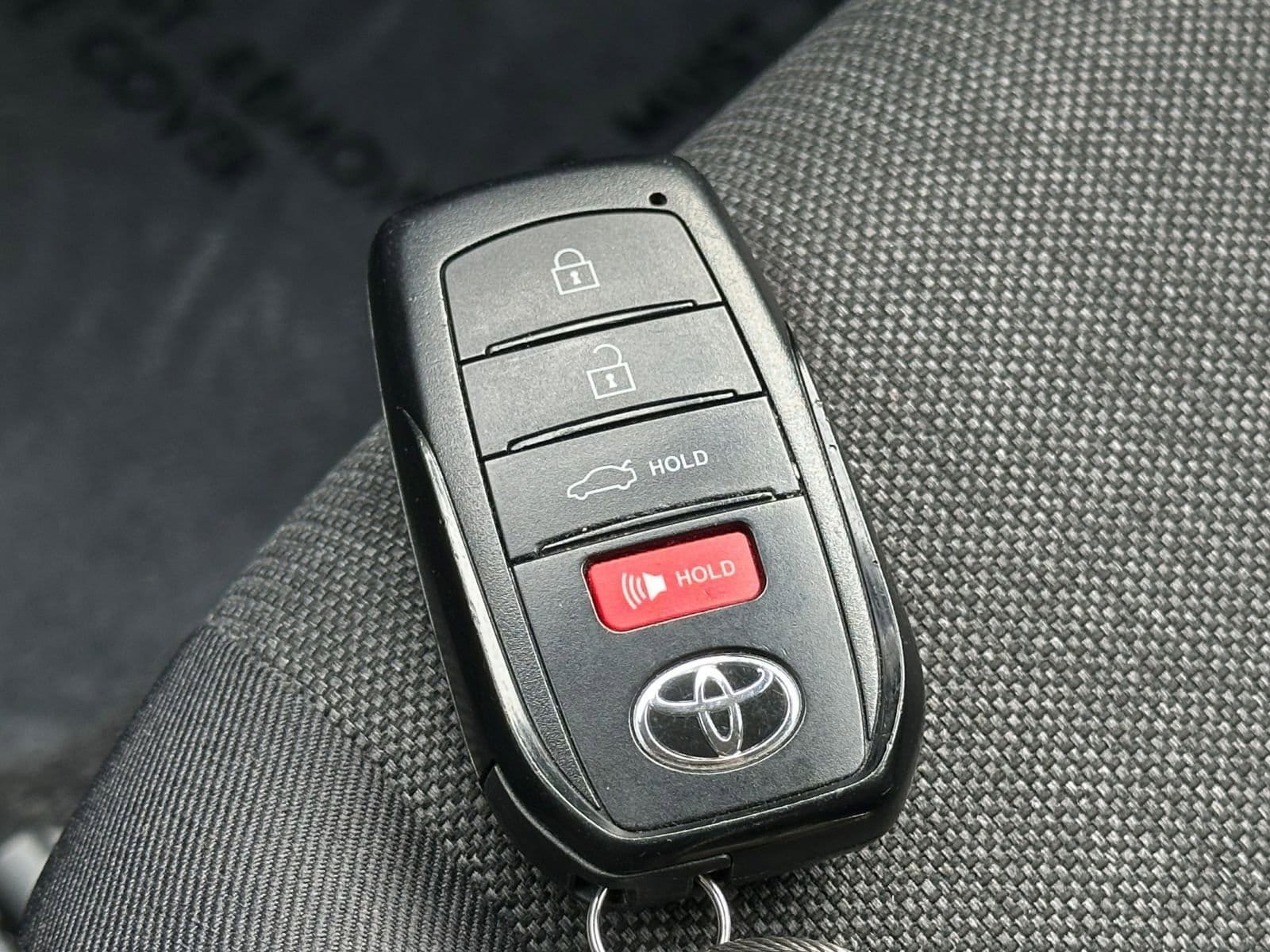 Thumbnail: 2025 Toyota Camry - 22