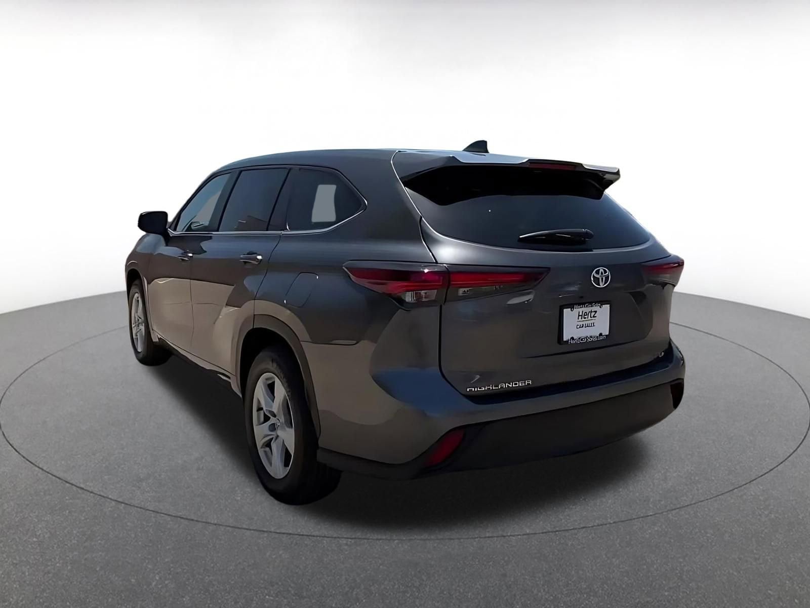 Thumbnail: 2025 Toyota Highlander - 11