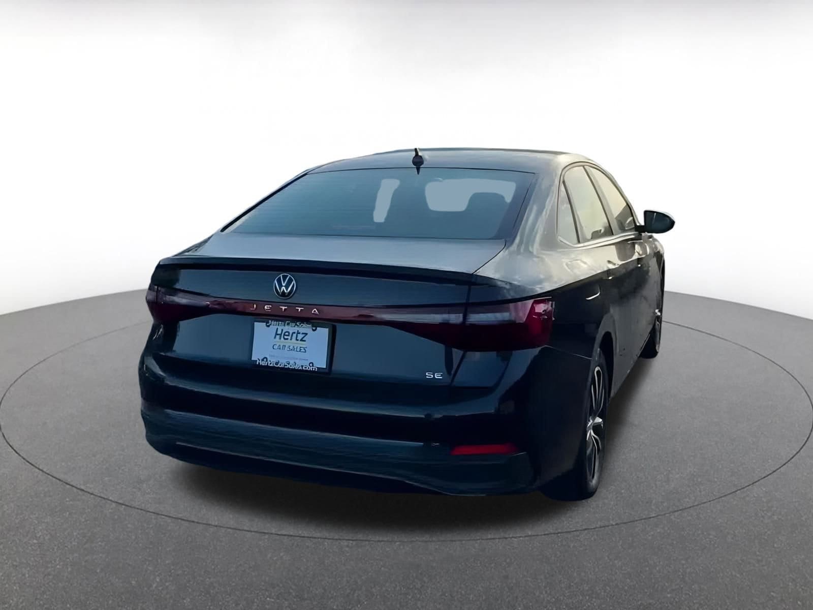 Thumbnail: 2025 Volkswagen Jetta - 14