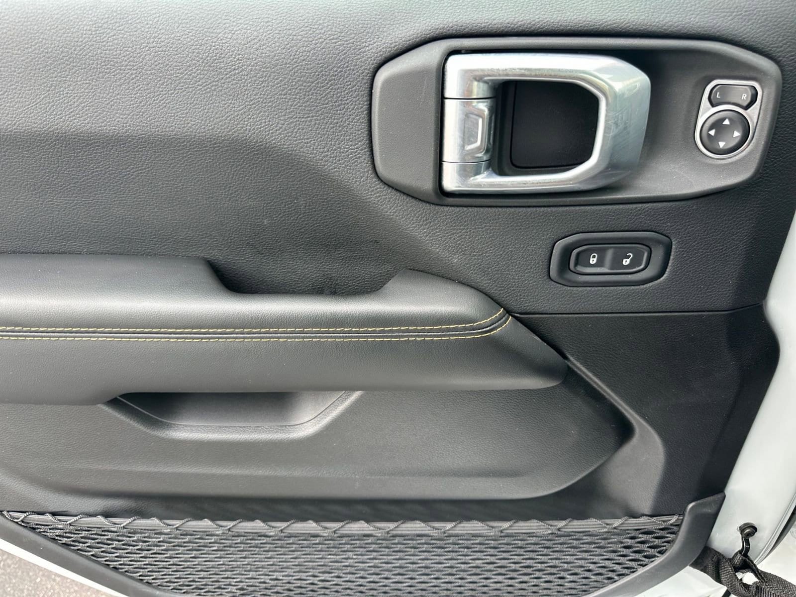 Thumbnail: 2025 Jeep Wrangler - 20