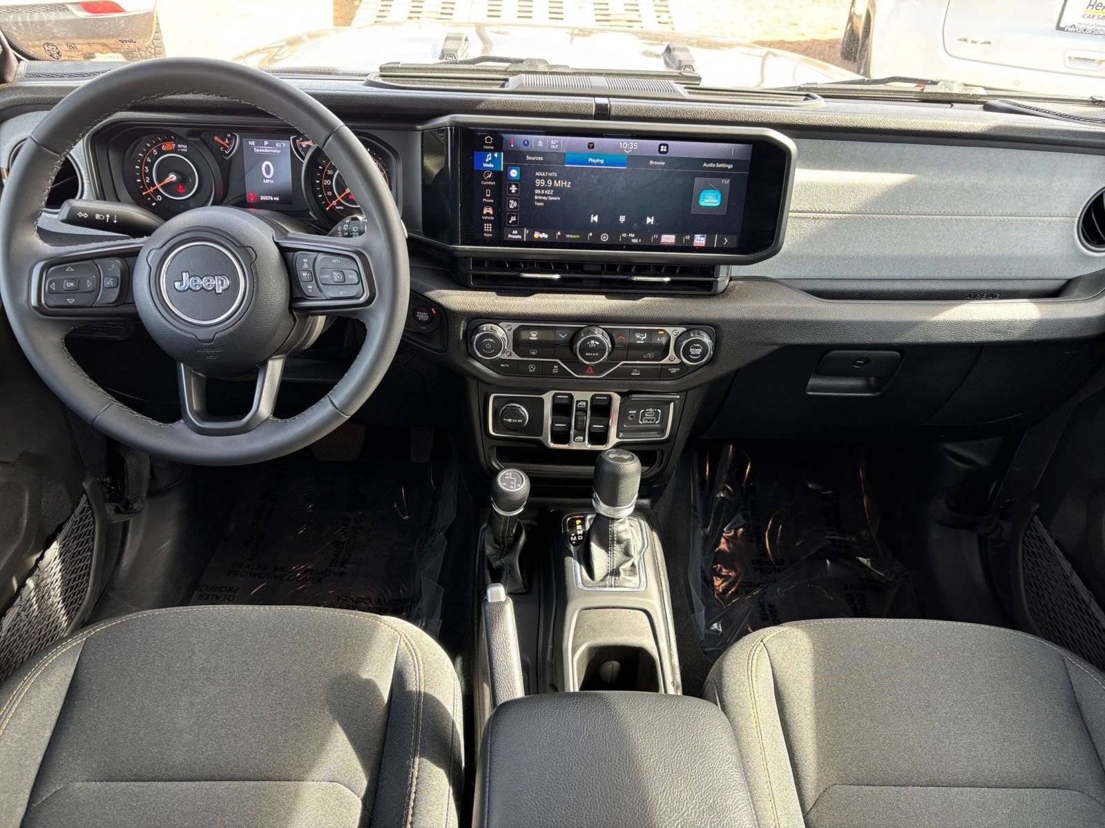 Thumbnail: 2025 Jeep Wrangler - 33