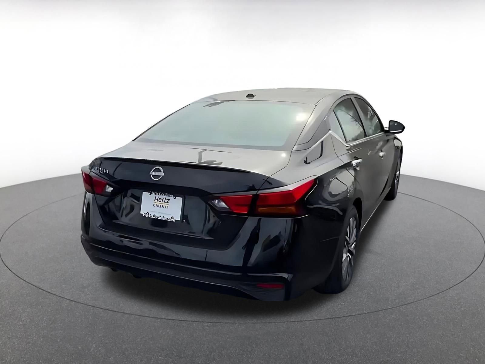 Thumbnail: 2025 Nissan Altima - 14